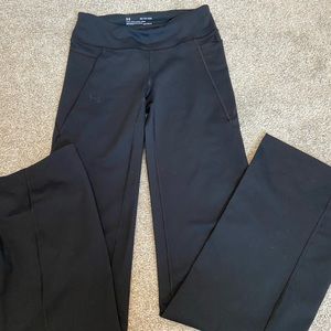 Under Armour fitted flare workout pants